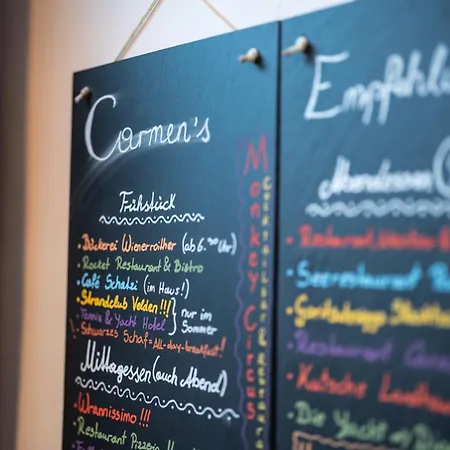 Haus Der Geschenke - Carinthia Διαμέρισμα Velden am Wörthersee